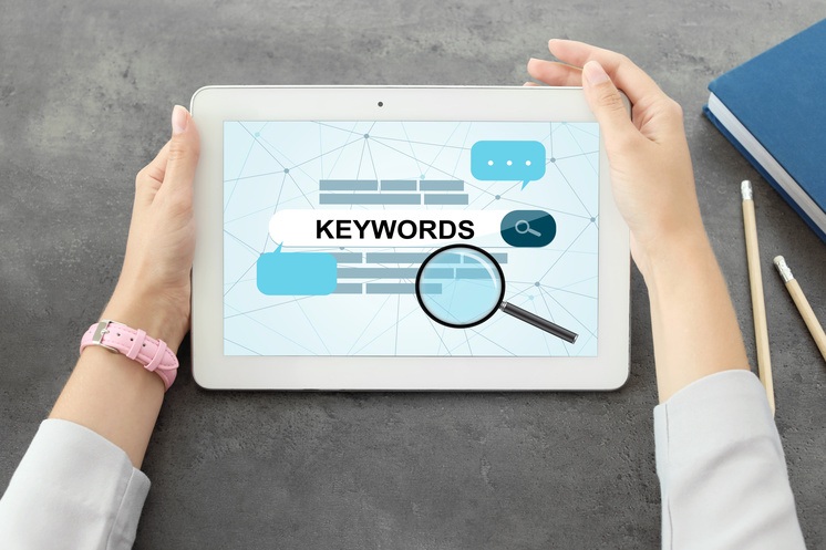 small business using target keywords to boost seo